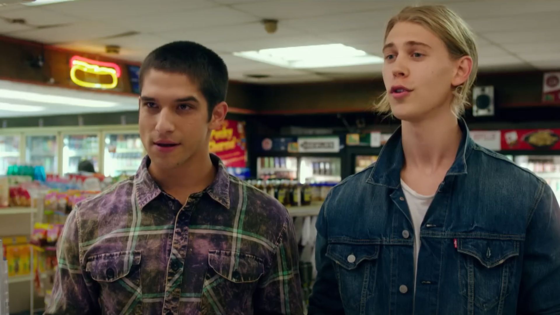 Austin Butler (right) as Hunter (Image via YouTube/Kevin Smith)
