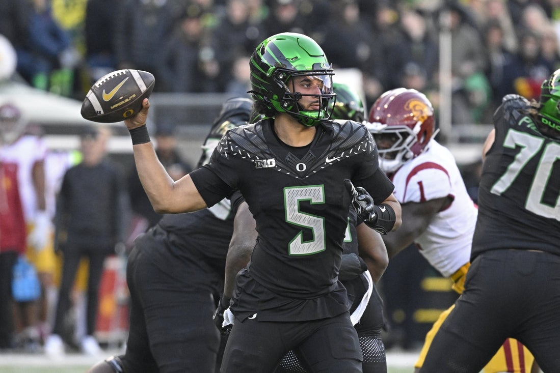 No. 6 Oregon looks to handle heated rival Washington