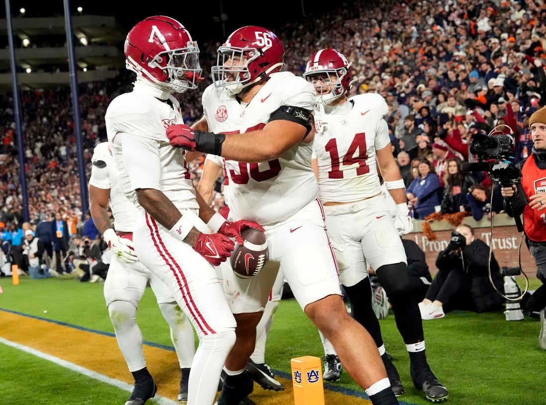 Top 25 roundup: No. 10 Alabama survives, will play for